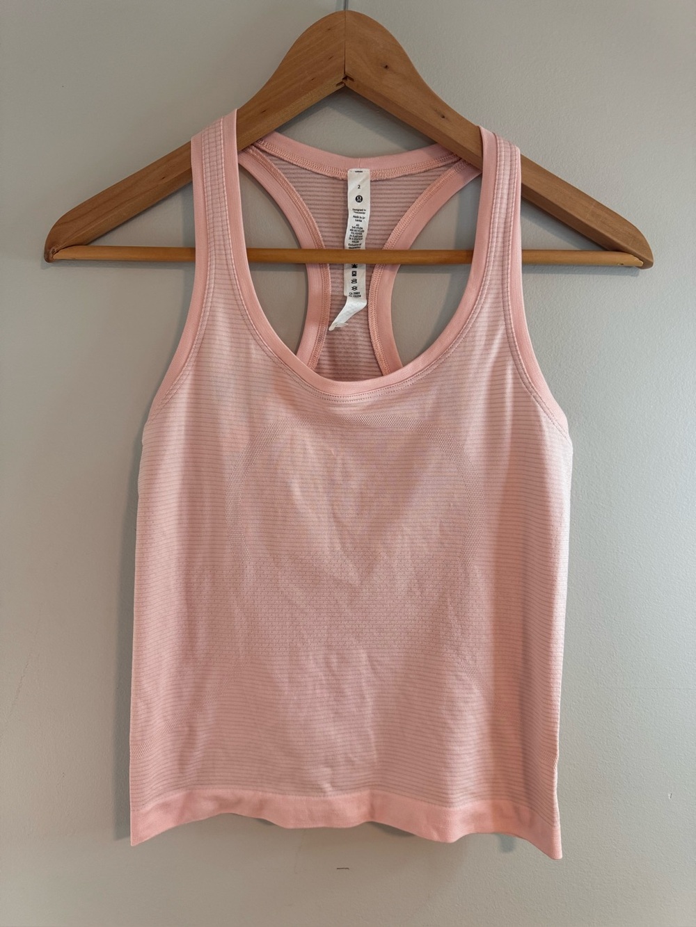 Lululemon swiftly tank light pink size 2